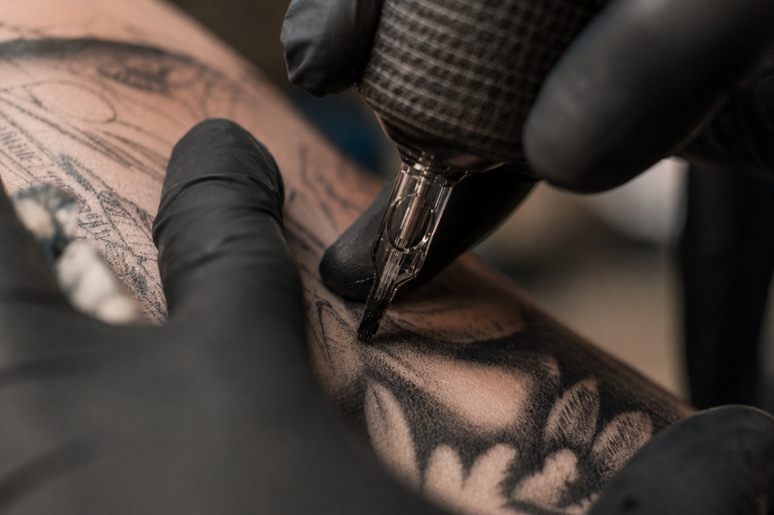 Seminario privado de tatuaje realista Black & Grey en Barcelona y Madrid con Doows Tattoo Artist