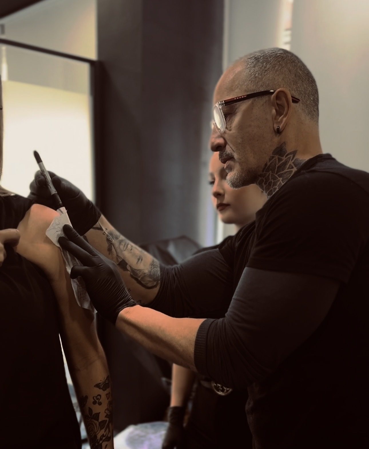 Doowstattooartist impartiendo MásterClass de tatuaje realista en Barcelona y Madrid