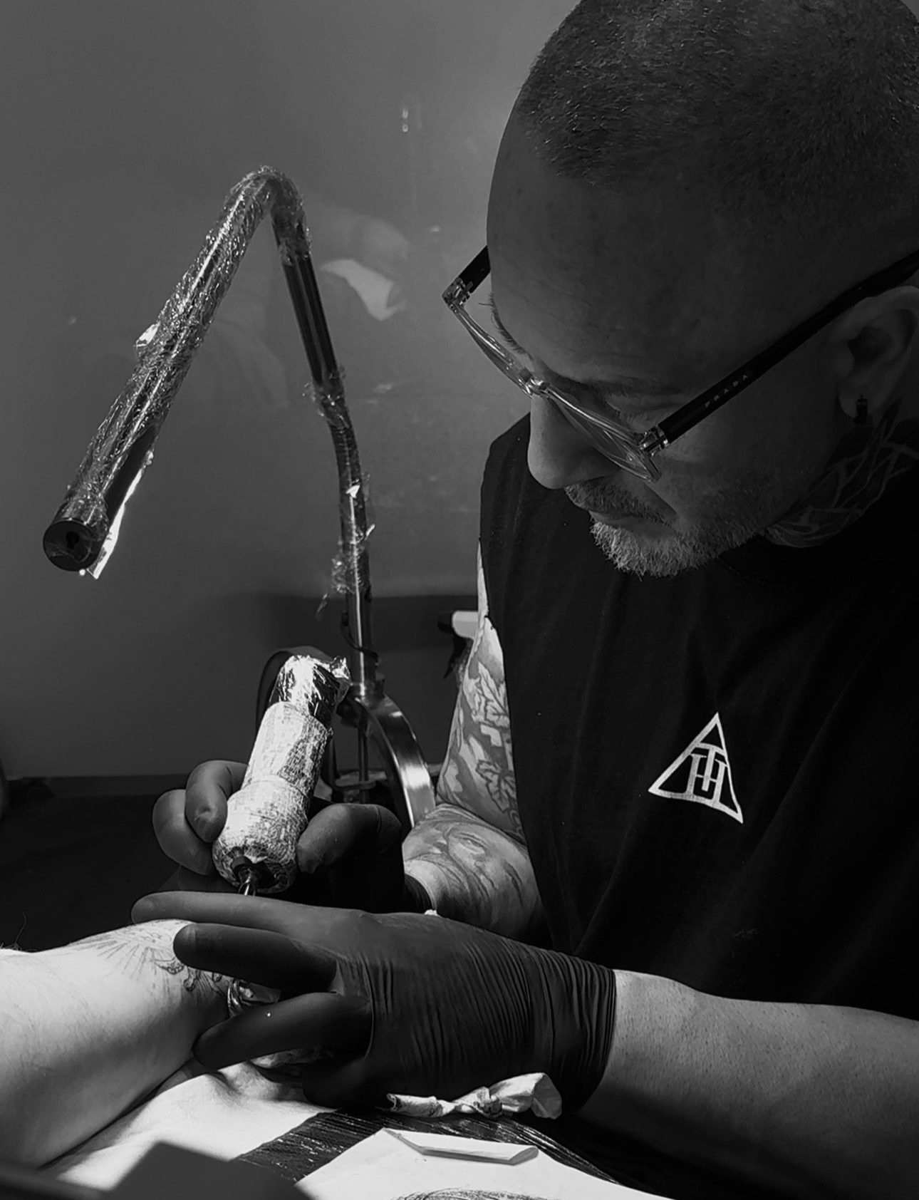 Formación en retratos hiperrealistas Black & Grey para tatuadores profesionales